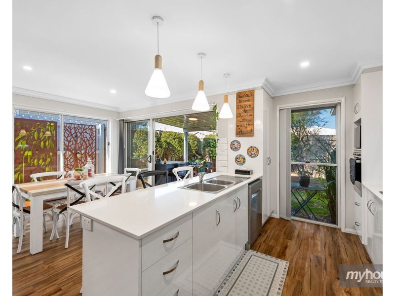 2/459 Bridge Street, Wilsonton QLD 4350