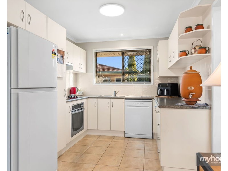 8 McQuade Court, Kearneys Spring QLD 4350