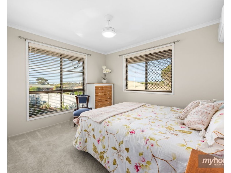 8 McQuade Court, Kearneys Spring QLD 4350