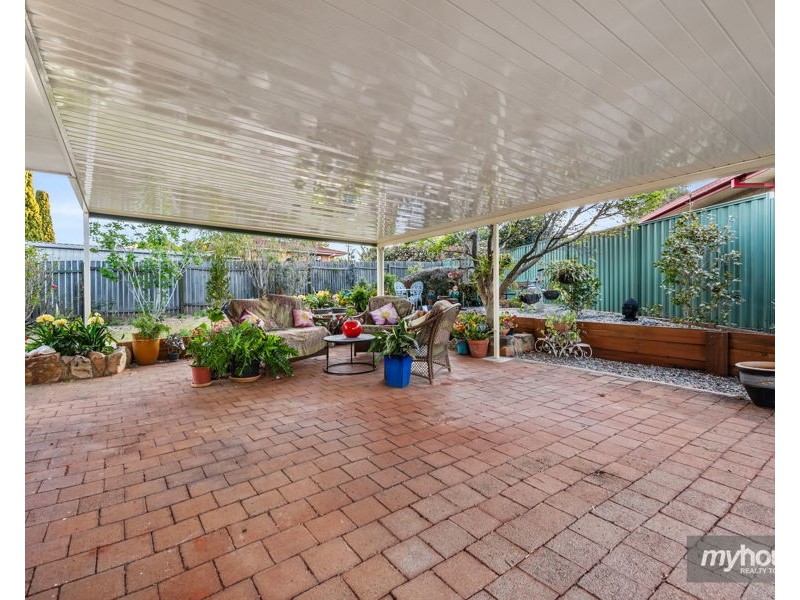 8 McQuade Court, Kearneys Spring QLD 4350