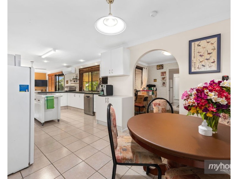 9 Barooga Court, Wilsonton Heights QLD 4350