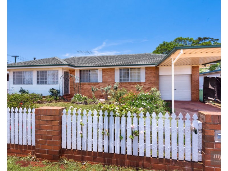 2 Shennan Street, Harristown QLD 4350