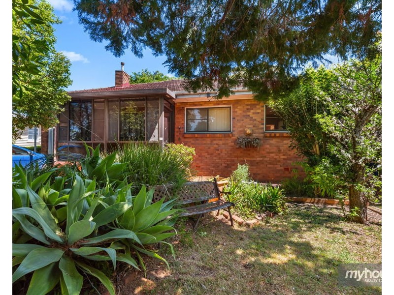 15 Helen Street, Newtown QLD 4350
