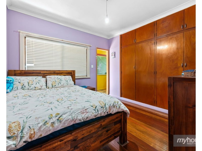 15 Helen Street, Newtown QLD 4350
