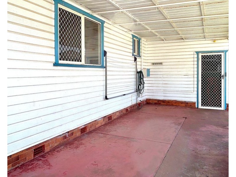 14 Florence Street, Harristown QLD 4350