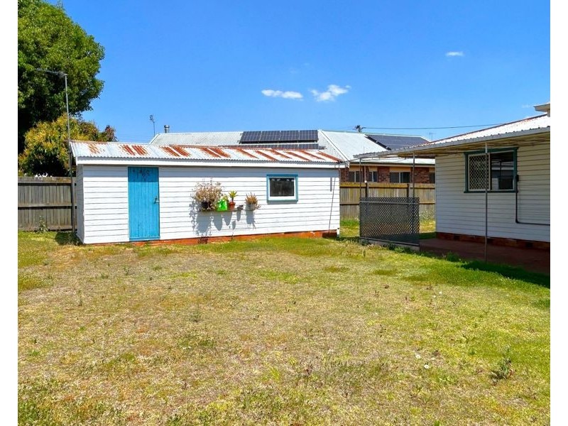 14 Florence Street, Harristown QLD 4350