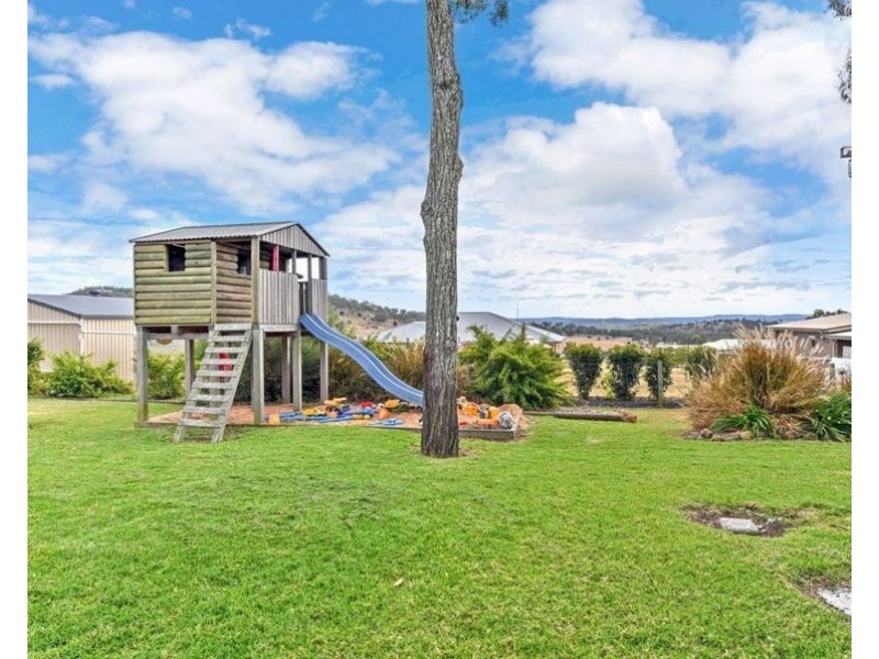 75 Highland Park Road, Meringandan West QLD 4352