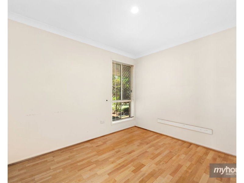 6 Stoneyhurst Court, Glenvale QLD 4350