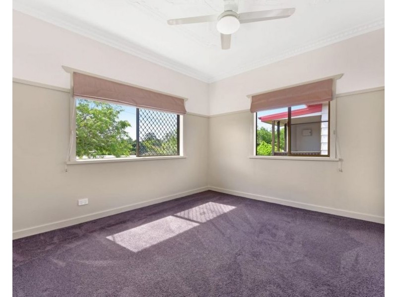 17 Ethel Street, Newtown QLD 4350