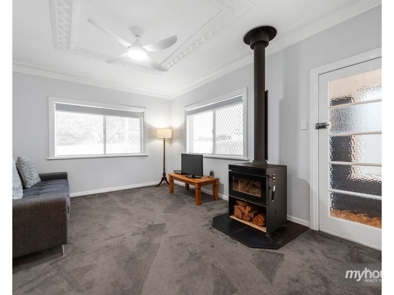 17 Berry Street, Wilsonton QLD 4350