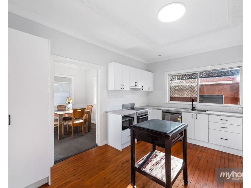 17 Berry Street, Wilsonton QLD 4350