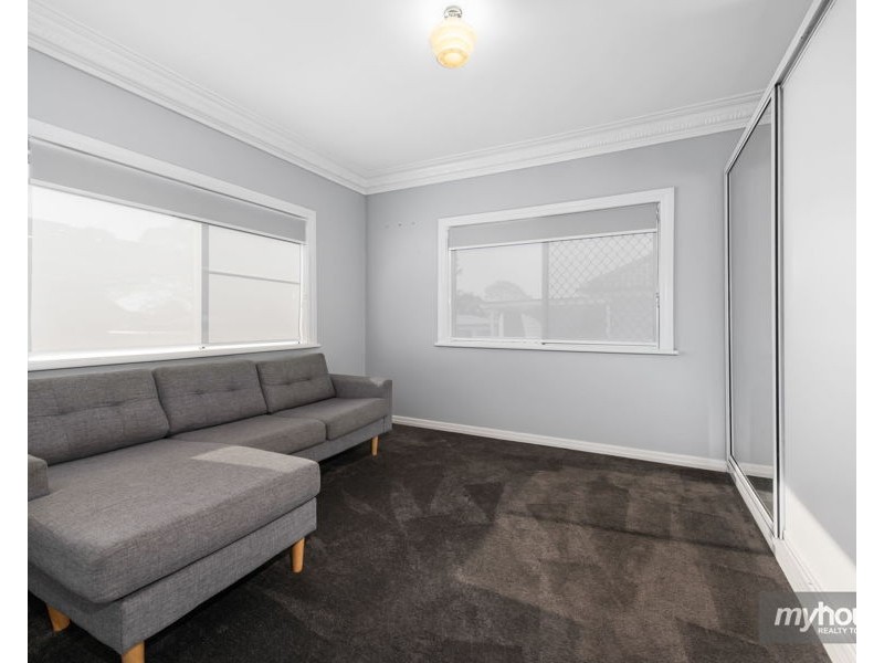 17 Berry Street, Wilsonton QLD 4350