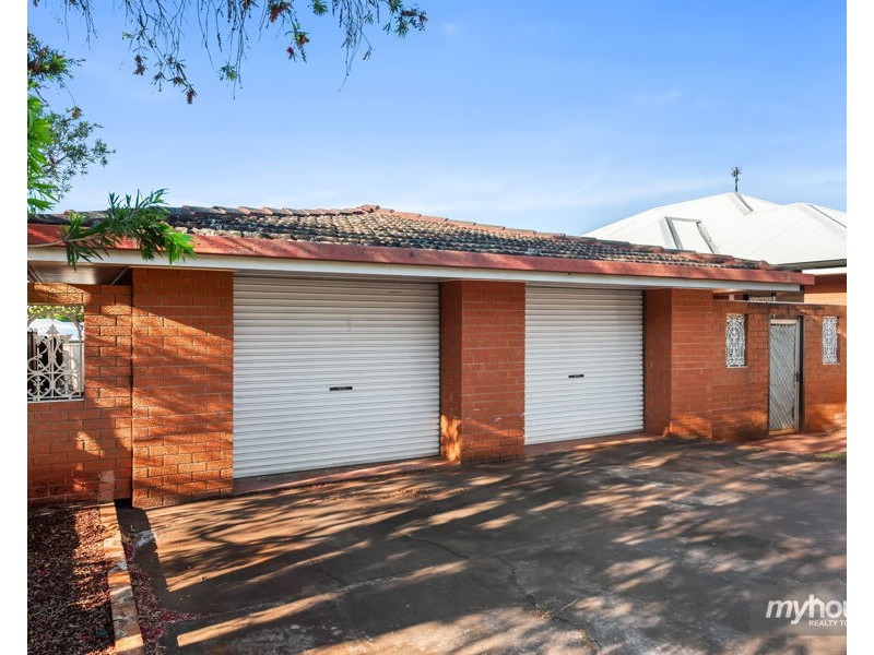 17 Berry Street, Wilsonton QLD 4350