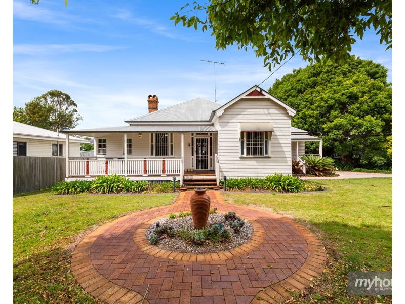 10 Cavell Street, East Toowoomba QLD 4350