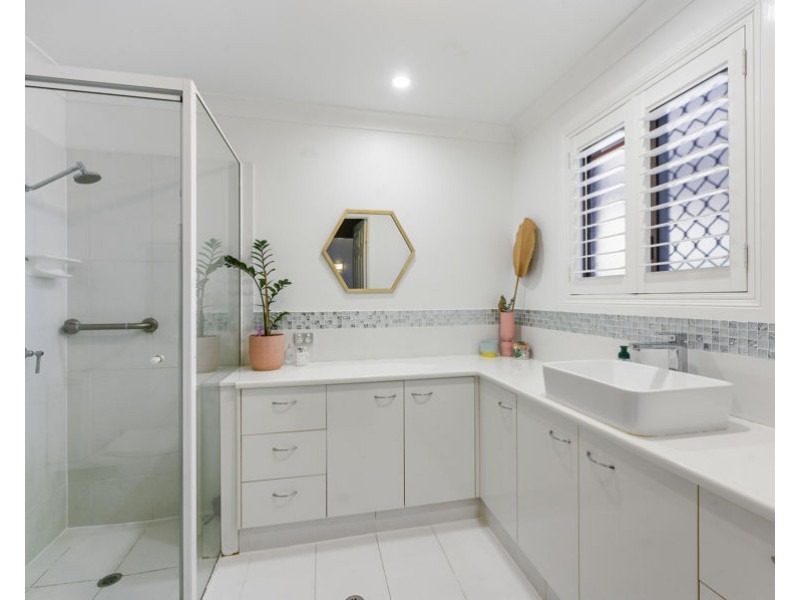 13 Hendy Street, Cranley QLD 4350