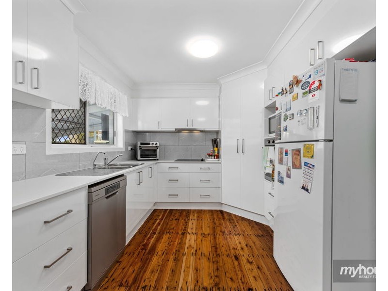 14 Hopps Street, Wilsonton QLD 4350