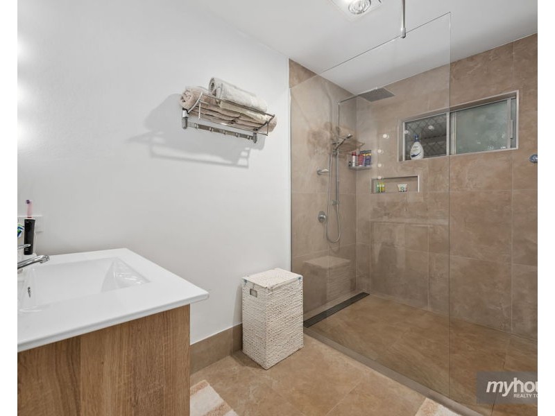 14 Hopps Street, Wilsonton QLD 4350