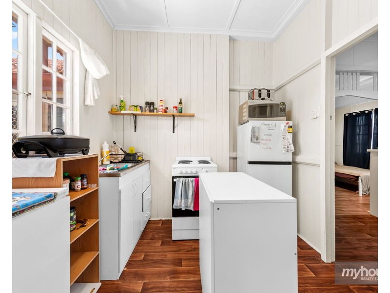 73 Taylor Street, Newtown QLD 4350