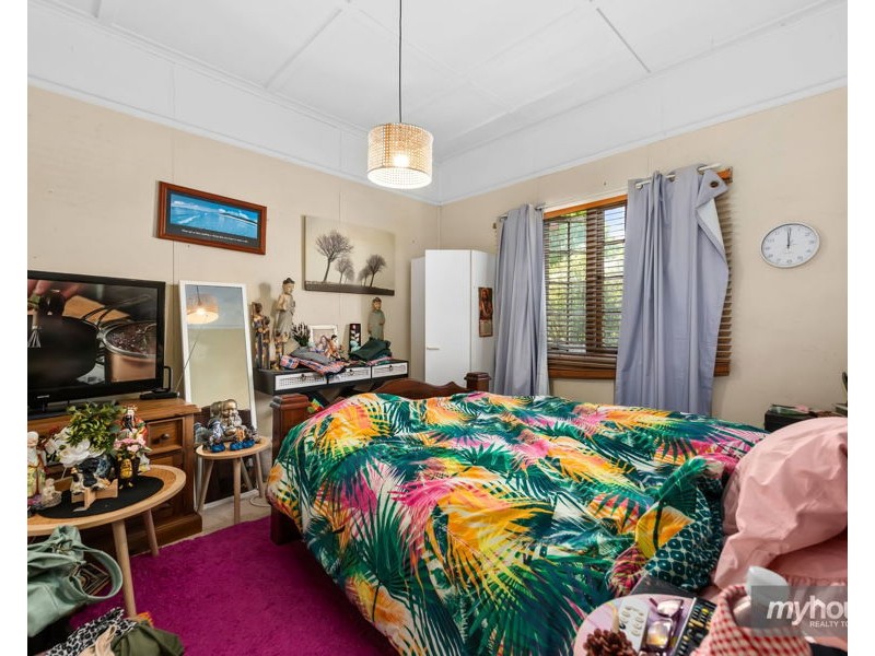 73 Taylor Street, Newtown QLD 4350