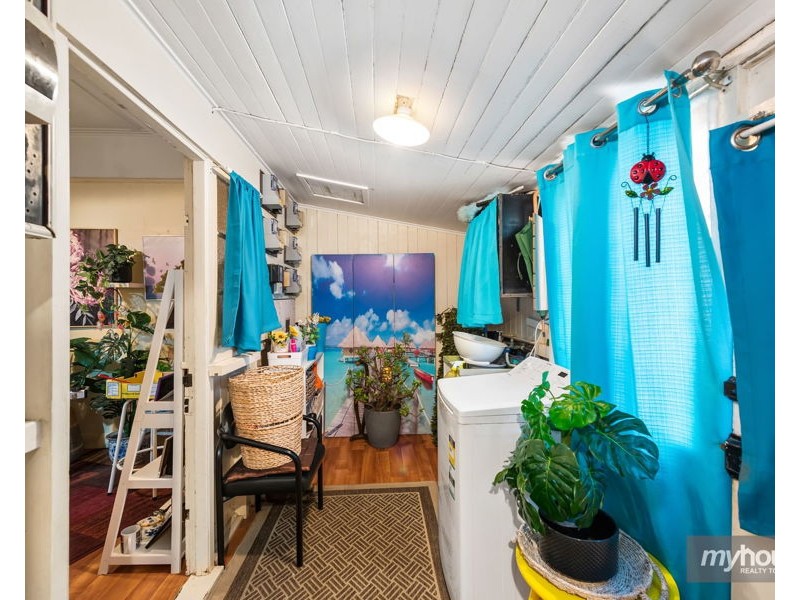 73 Taylor Street, Newtown QLD 4350