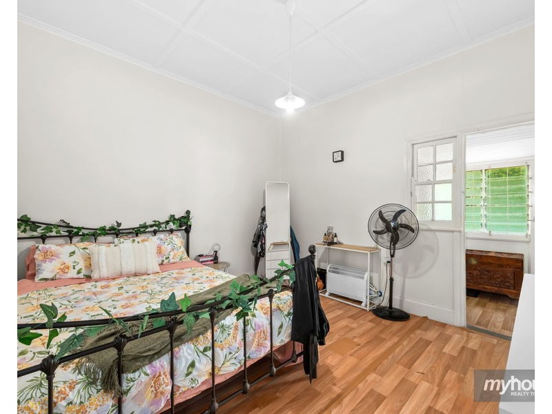 73 Taylor Street, Newtown QLD 4350