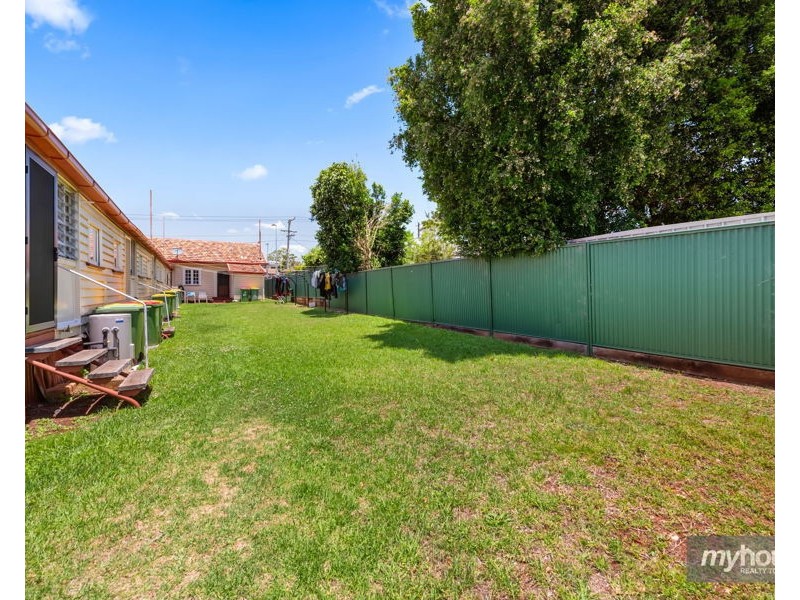 73 Taylor Street, Newtown QLD 4350