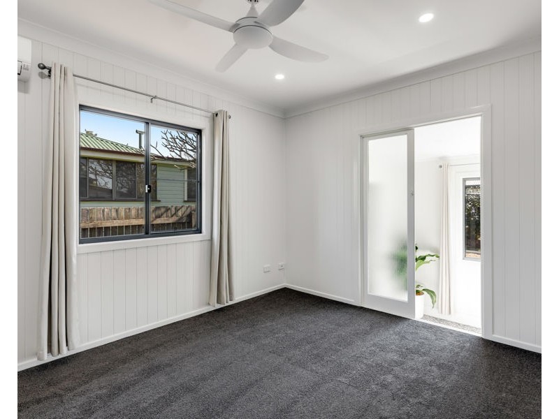 29 McDowall Street, Newtown QLD 4350