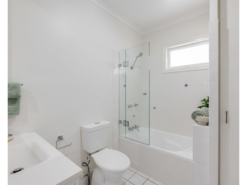29 McDowall Street, Newtown QLD 4350