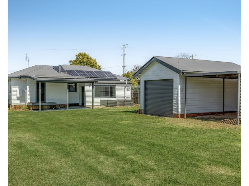 29 McDowall Street, Newtown QLD 4350