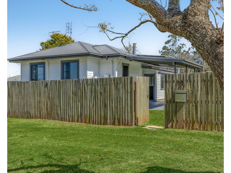 29 McDowall Street, Newtown QLD 4350