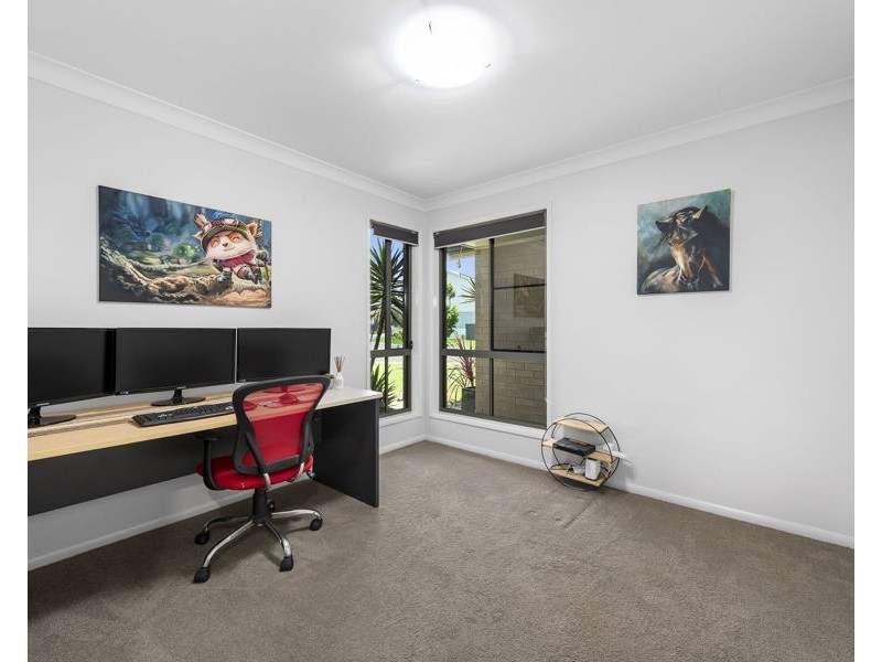 1 Entabeni Drive, Kearneys Spring QLD 4350