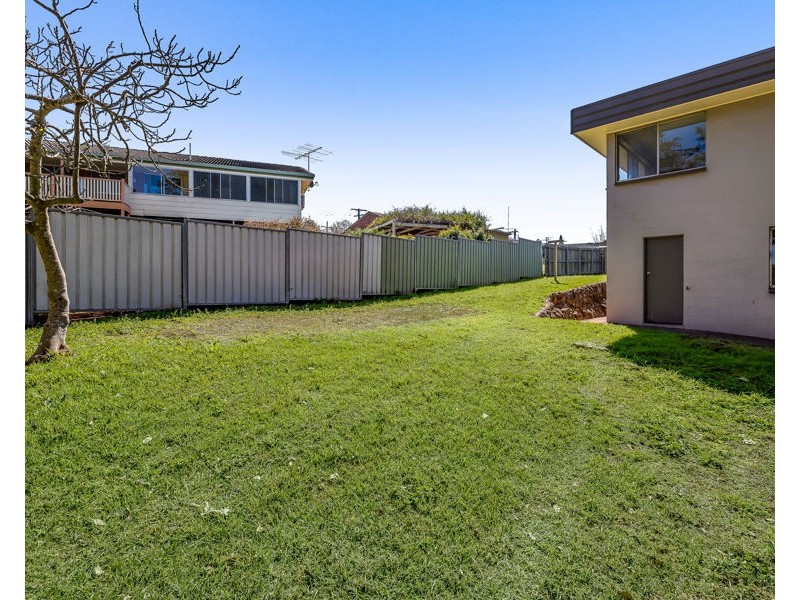 69 Holberton Street, Rockville QLD 4350