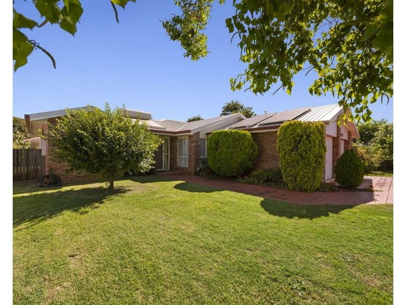 8 Heather Street, Kearneys Spring QLD 4350