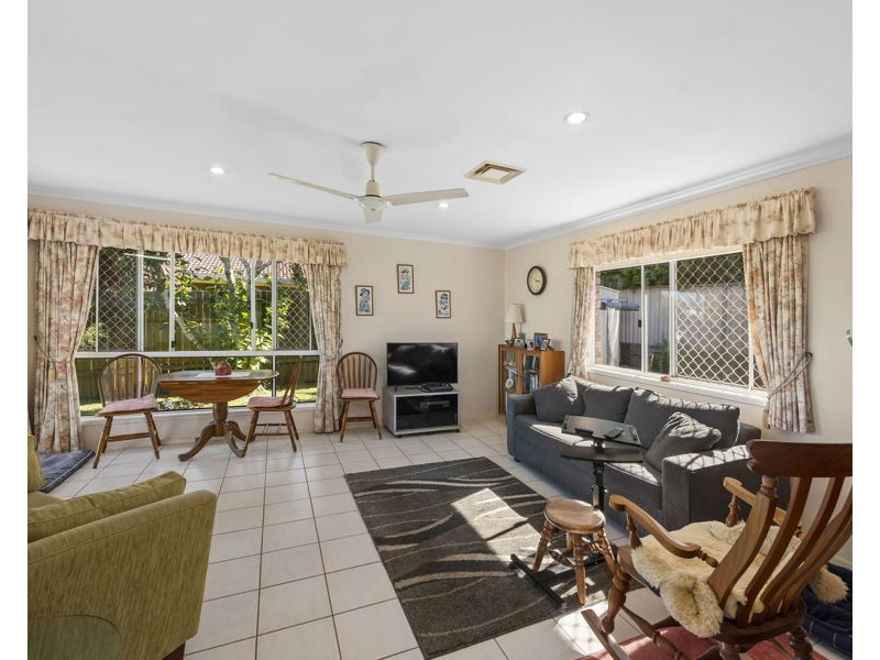 8 Heather Street, Kearneys Spring QLD 4350