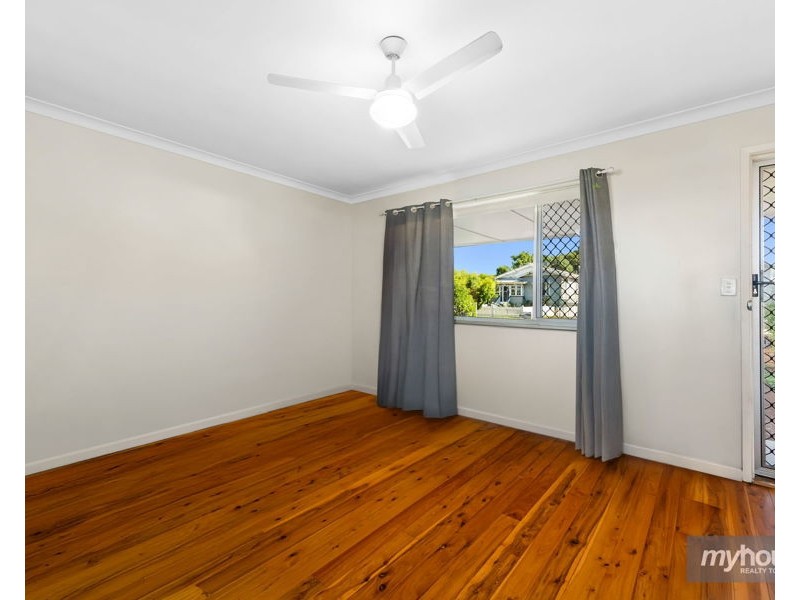 227 Campbell Street, Newtown QLD 4350