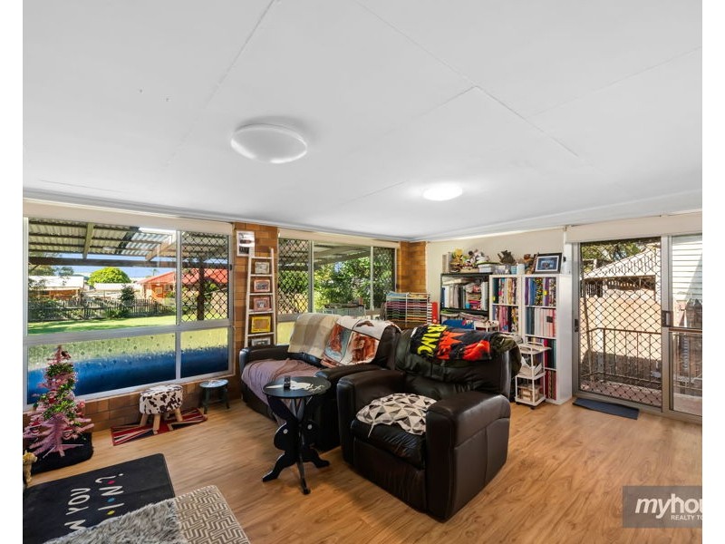 227 Campbell Street, Newtown QLD 4350