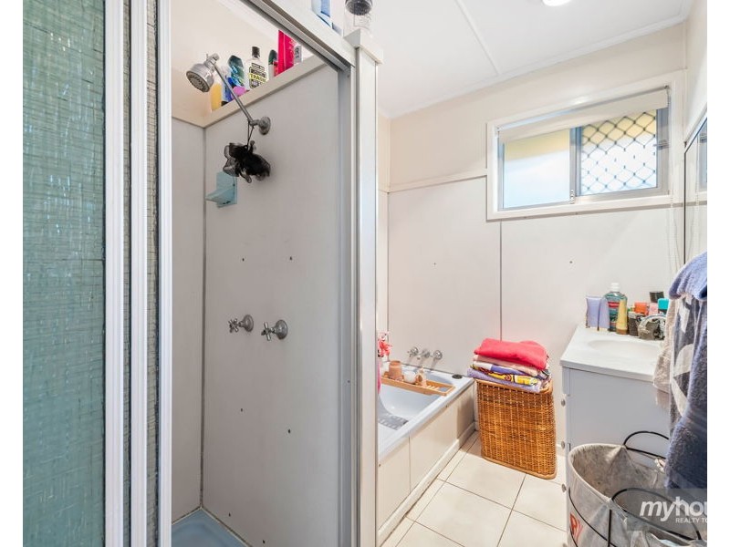 227 Campbell Street, Newtown QLD 4350