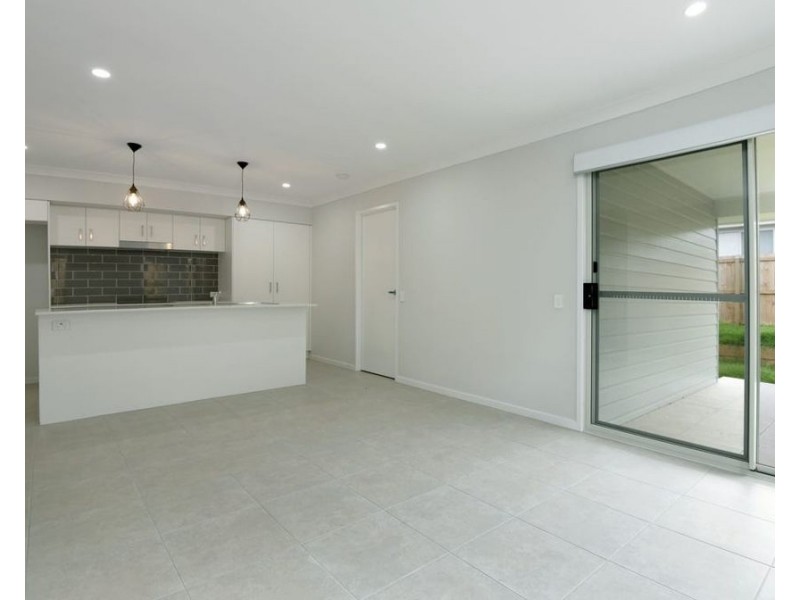 2/21 Kaytons Street, Drayton QLD 4350