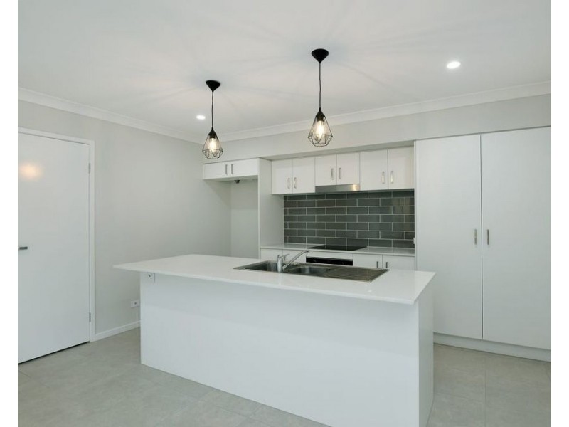 2/21 Kaytons Street, Drayton QLD 4350