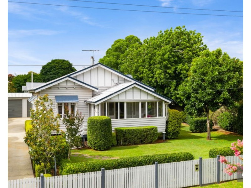 54 Rome Street, Newtown QLD 4350