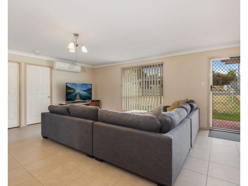 21 Cortess Street, Kearneys Spring QLD 4350