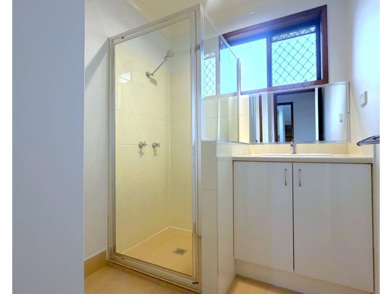 2/40 Vacy Street, Newtown QLD 4350