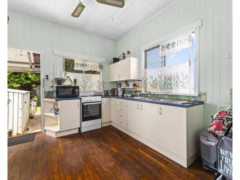 1 Goode Street, Newtown QLD 4350