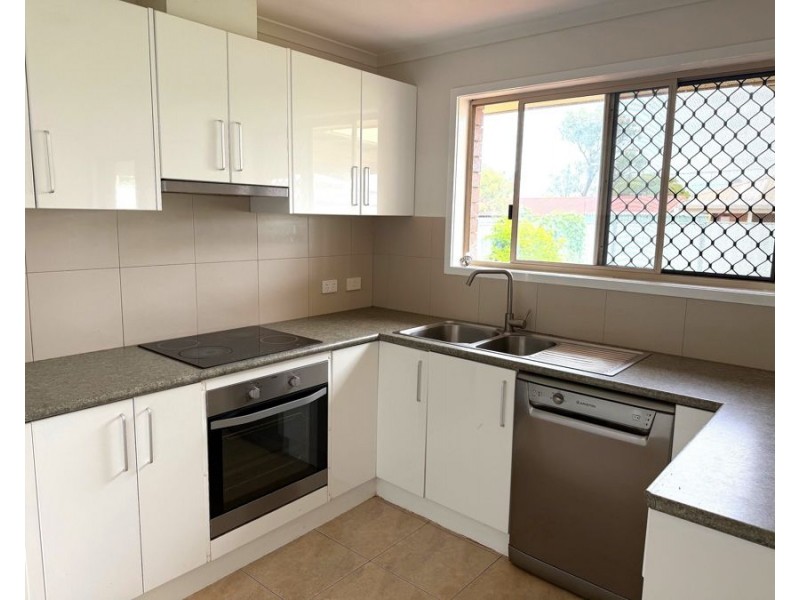 400 Stenner Street, Kearneys Spring QLD 4350