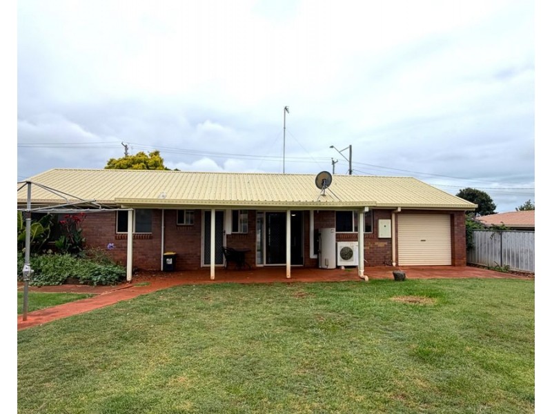 400 Stenner Street, Kearneys Spring QLD 4350