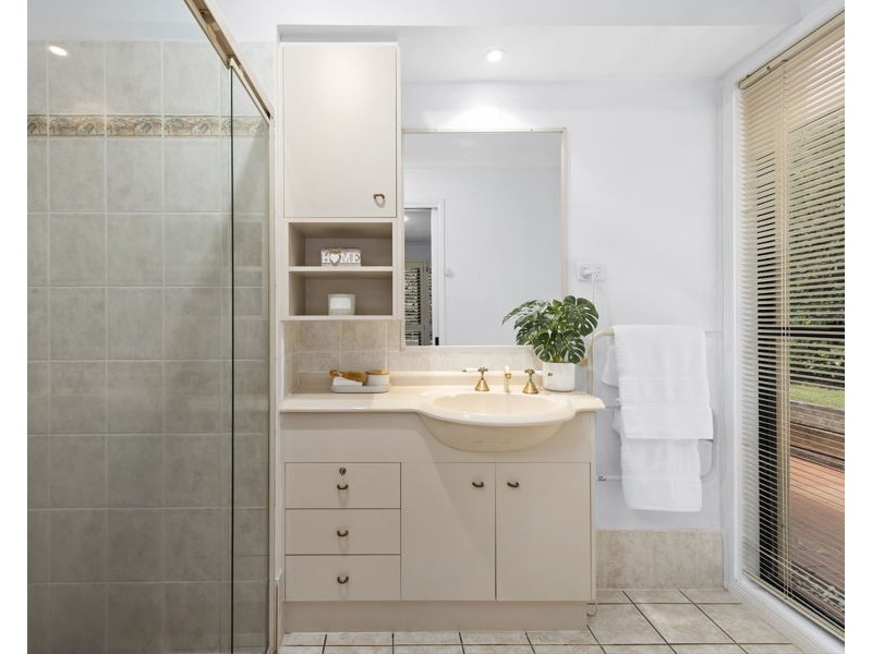 5 Turnberry Court, Middle Ridge QLD 4350