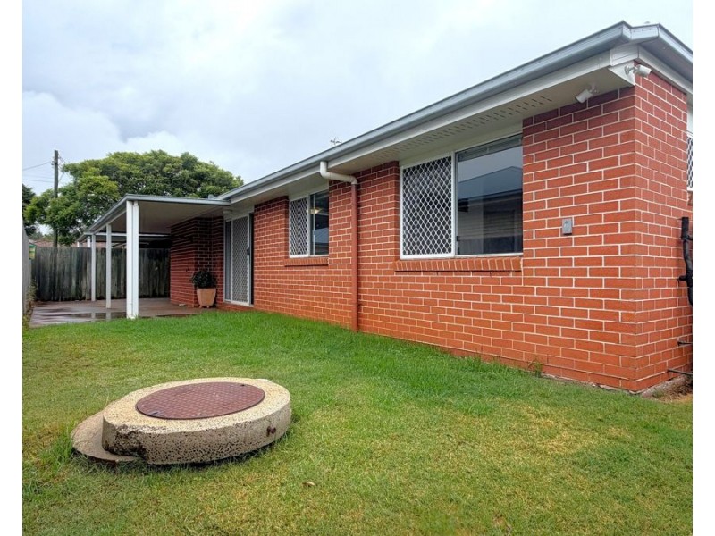 1/428 West Street, Kearneys Spring QLD 4350