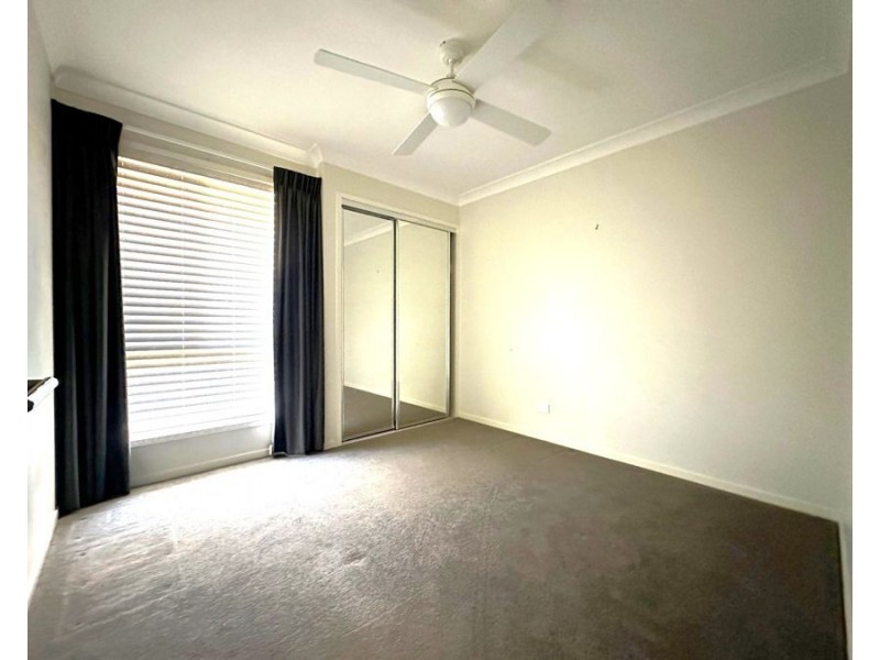 8 Neiwand Street, Kearneys Spring QLD 4350