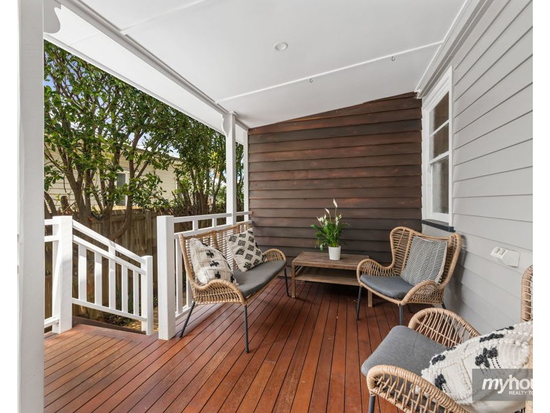 6 Jenkins Street, Newtown QLD 4350