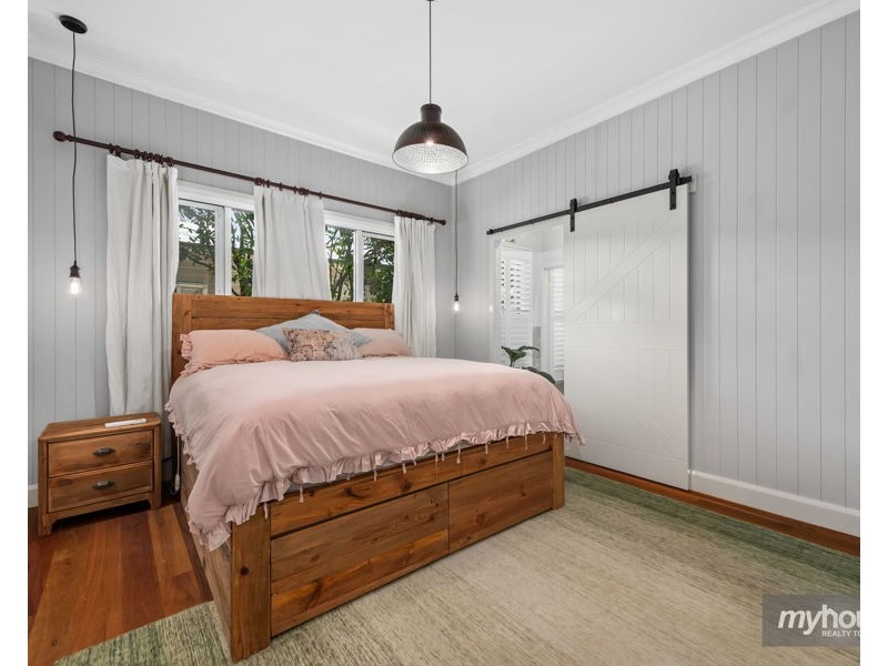 6 Jenkins Street, Newtown QLD 4350